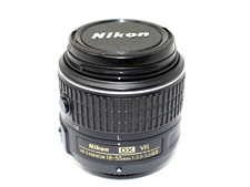 Nikon AF-S DX Nikkor 18-55mm f/3.5-5.6 G VR II Lens