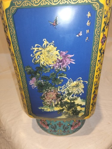Chinese multicoloured ceramic - multicoloured,