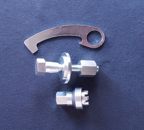 Vespa clutch holding - vespa,