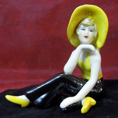 Figurine bathing beauty sexy - bathing,