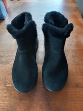 Skecher Suede Effect Boots