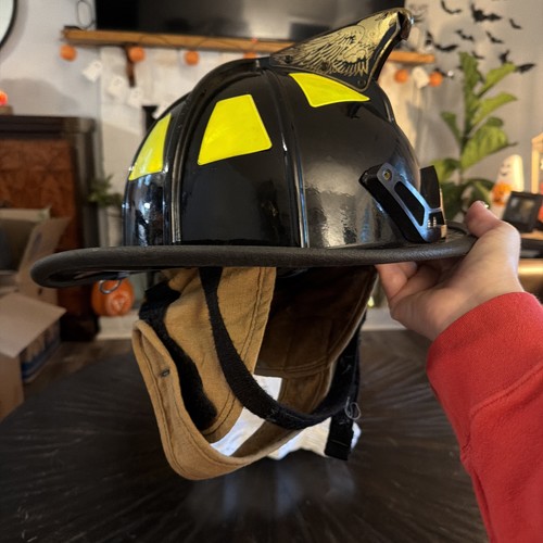 Cairns black 1010 - cairns, firefighter