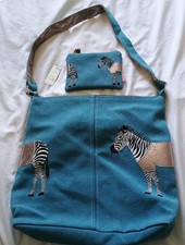 Lua Zebra Applique shoulder