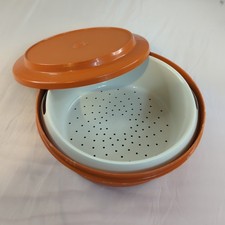 Tupperware 1980s orange Seal N