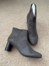 Women grey faux suede