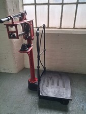 Vintage Avery red platform