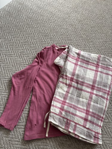 Ladies pyjamas size - m&s,
