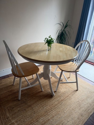 Small country round kitchen - small,