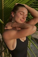 PHOTO NO. 18 - LOLA WEIPPERT