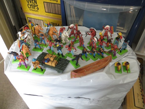 Cowboys indians etc - indians,