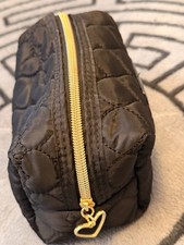 Portable makeup travel bag