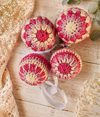 Crochet christmas baubles set - baubles,