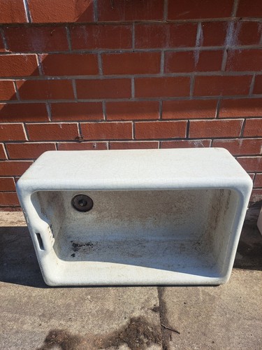 Vintage belfast sink - vintage, garden