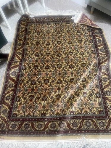 Fine handmade kashmir silk rug - fine,