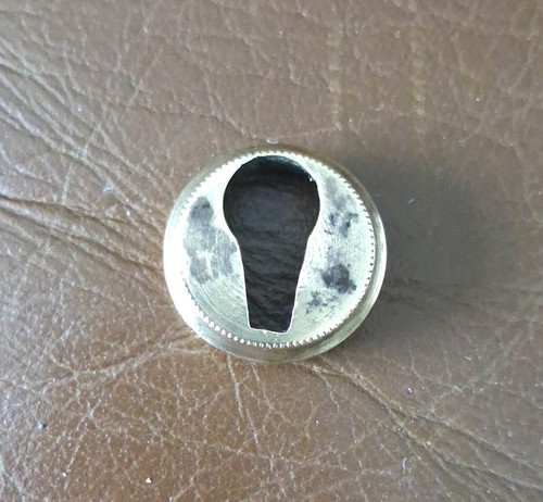 Vintage solid brass - vintage, round