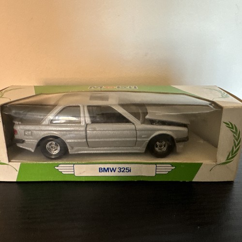 Bmw 325i corgi mobil - bmw,