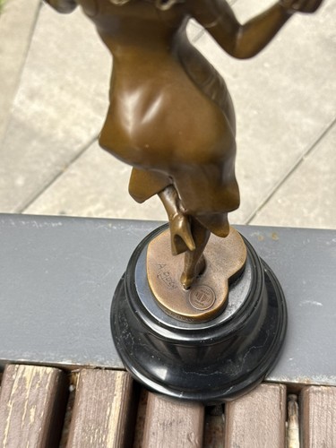 Bronze woman statue female - bronze,