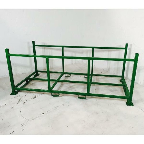 Large pipe stillage made in - pipe,