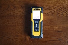 Dewalt dwht77100-xj Laser Distance Measurer 30m, used