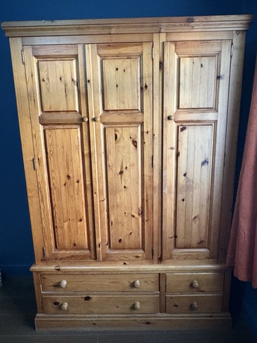 Pine wood triple wardrobe - pine,