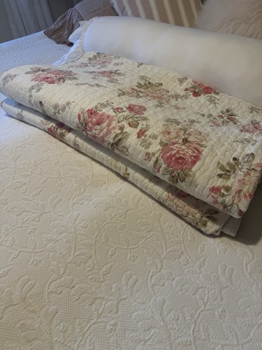 Vintage roses single bed - roses,