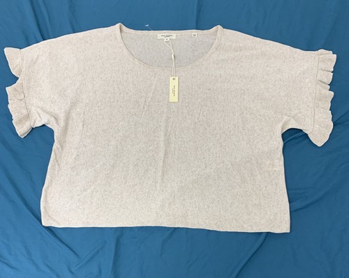 Max studio oyster cropped - studio,