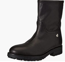 Love Moschino boots Precollezione Primavera 2022 EU38/UK5, all leather, bit big