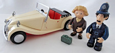 POSTMAN PAT - DR. SYLVIA GILBERTSON & PC SELBY WITH FRICTION MORGAN SPORTS CAR