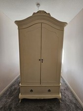 Stunning Willis And Gambier