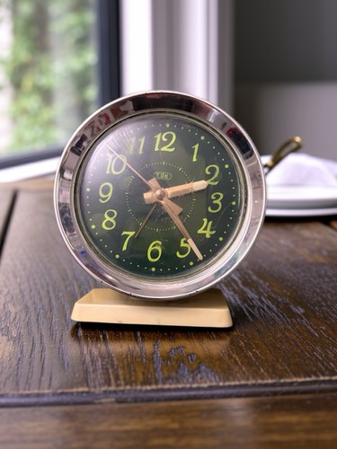Vintage tozai mechanical wind - mechanical,