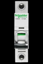 SCHNEIDER 32 AMP CURVE D 10kA