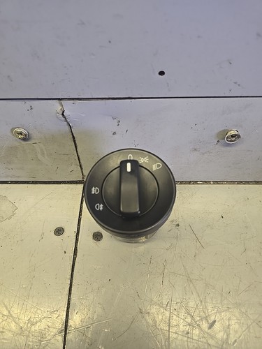 Man headlight switch - man,