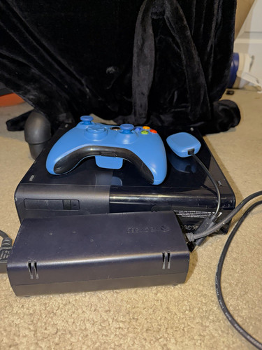 Microsoft xbox 360 black 4gb - e,