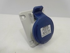 FAMATEL 23230 16 AMP 3 PIN 240