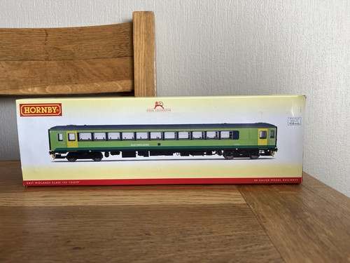Hornby class 153 east midlands - 153,