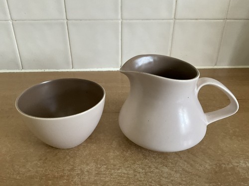 Poole twintone pottery sepia - pottery,