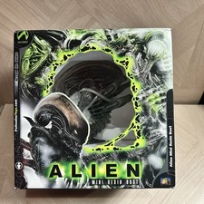 Alien Resin Bust Figure Mint