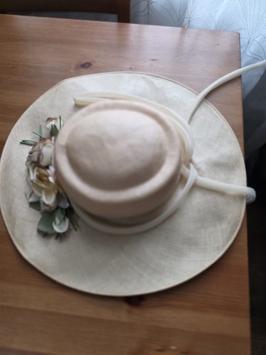 Ivory hat wedding - ivory, guest