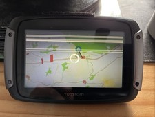 TomTom Rider 550 Sat Nav. Working. Has 7 Pixel Dot Lines Across Screen. No Mount