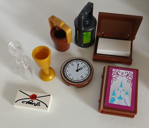 Lego accessories clock - lego,