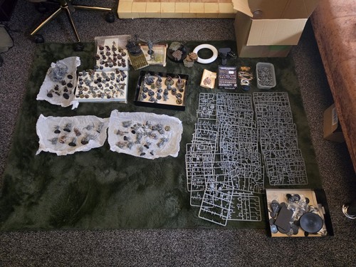 Warhammer large job lot mixed - large,