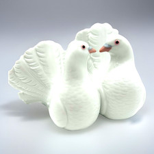 Lladro #1169 Couple of Doves