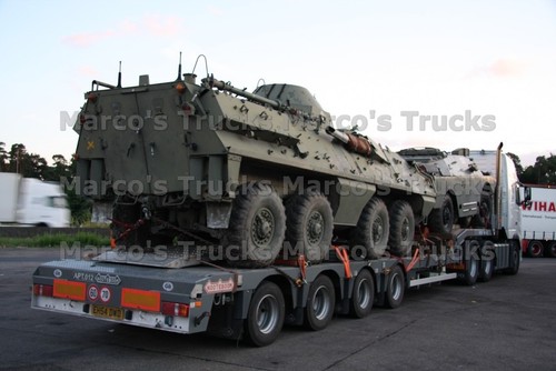 Truck photo platform trailer - truck,