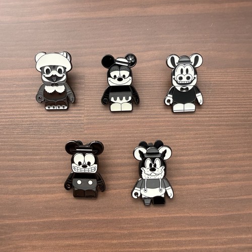 Genuine disney vinylmation - disney,