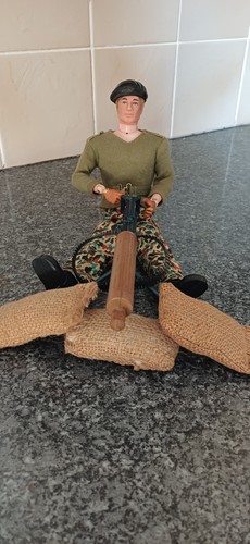 Vintage action man - action,