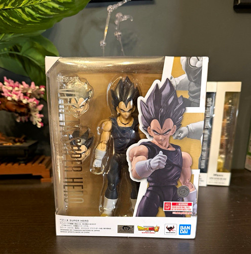 Figuarts vegeta super hero - vegeta,
