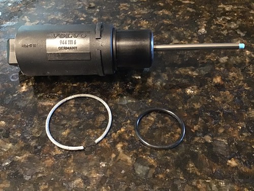 Genuine volvo v70 s70 - s70, c70