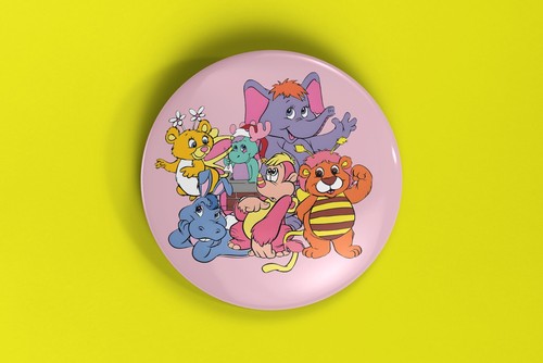 The wuzzles button - the,
