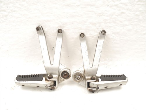 Suzuki vx800 rear footrest - rear,