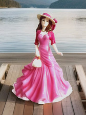 Coalport Sentiments 'Loving Daughter' 7¾" Lady Figure